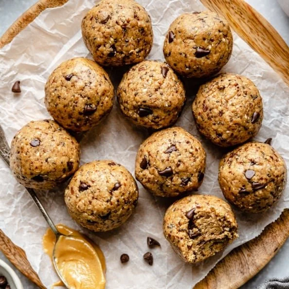 5-minute protein peanut butter energy bites for a quick snack