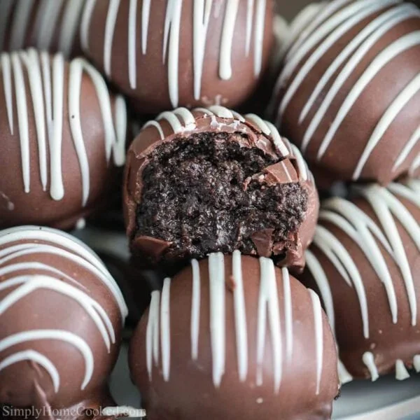 Delicious dessert recipes for every occasion, perfect for sweet tooth lovers.